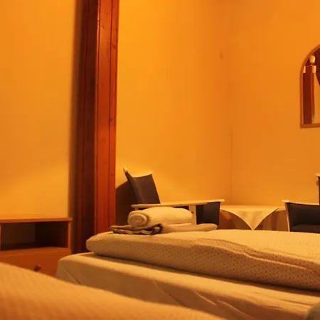 Nocleg ze śniadaniem Koloska Apartmanhaz