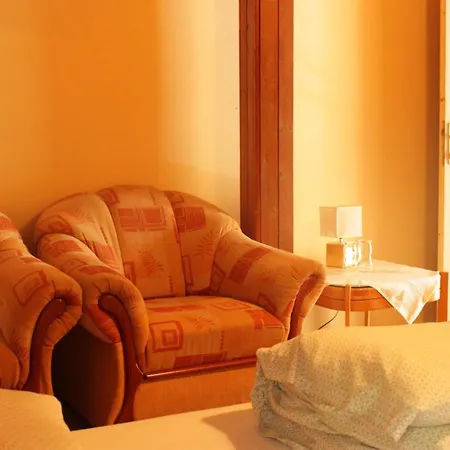Koloska Apartmanhaz Oda ve Kahvaltı
