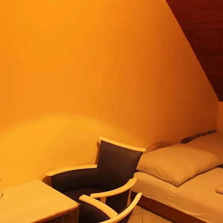 Oda ve Kahvaltı Koloska Apartmanhaz