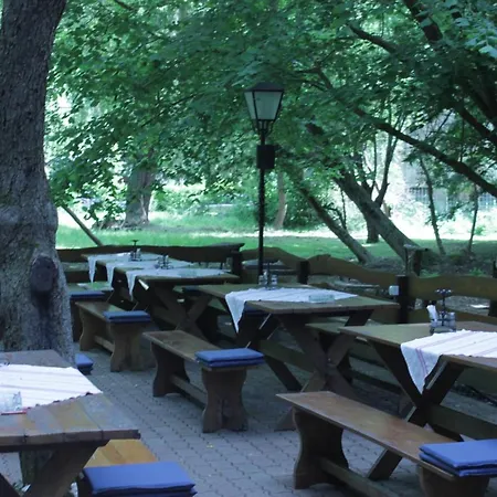 Koloska Apartmanhaz Oda ve Kahvaltı