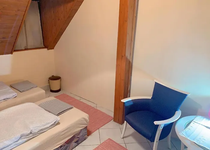 Bed and Breakfast Koloska Apartmanhaz *